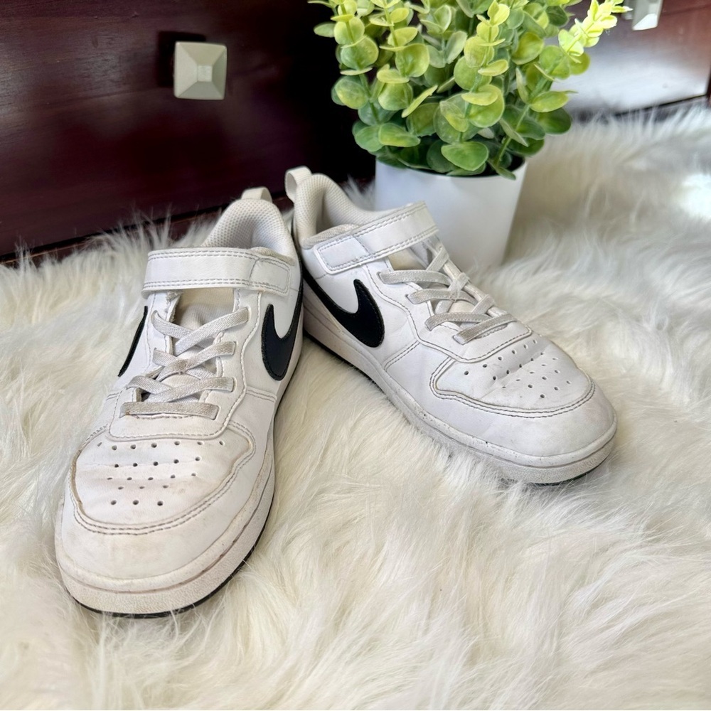 Nike‎ Court Borough Low Recraft White Black Sneakers Kids Size 2.5Y